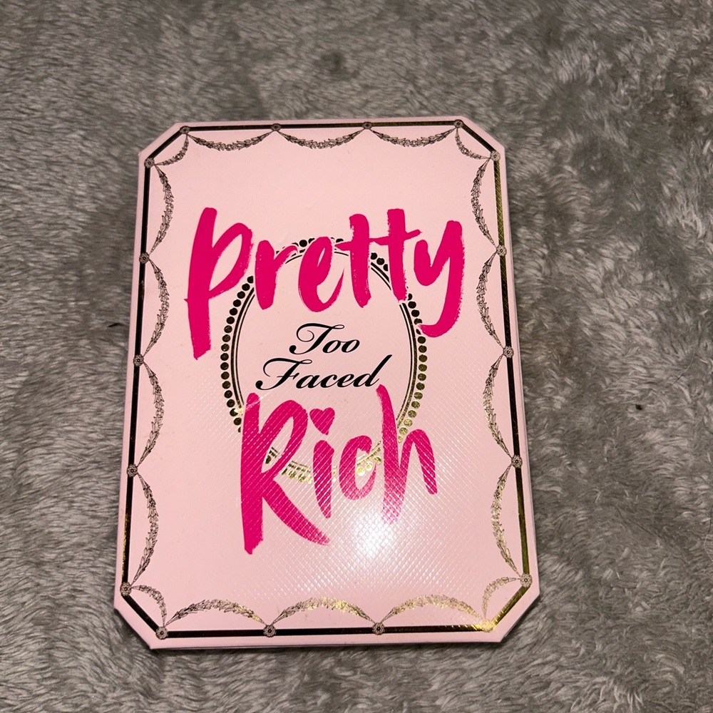 Too Faced Pretty Rich Diamond Light Palette